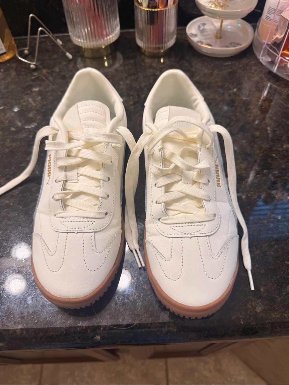 Puma Women’s Casual Lace-Up Sneakers in Cream with Gum Sole size 8